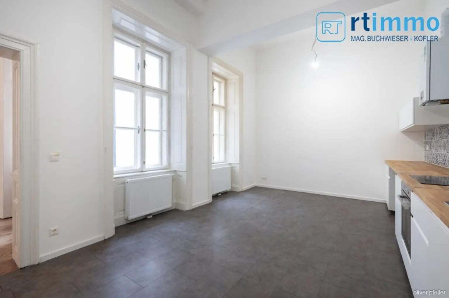 REPRÄSENTATIVE KLASSISCHE BEL ETAGE WOHNUNG IM BOTSCHAFTSVIERTEL