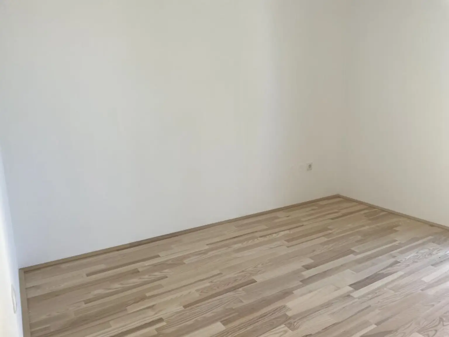 Tolle 3-Zimmer Wohnung mit zentraler Begehbarkeit in begehrter Lage - THEOS Willkommen im Park