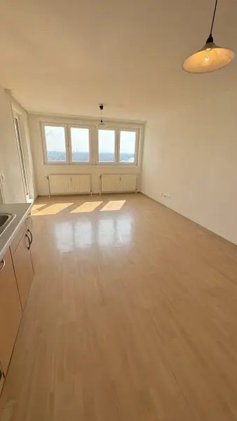 Top-gelegene 2-Zimmer-Wohnung mit Loggia im 22. Bezirk – Nähe UNO City & Donauinsel