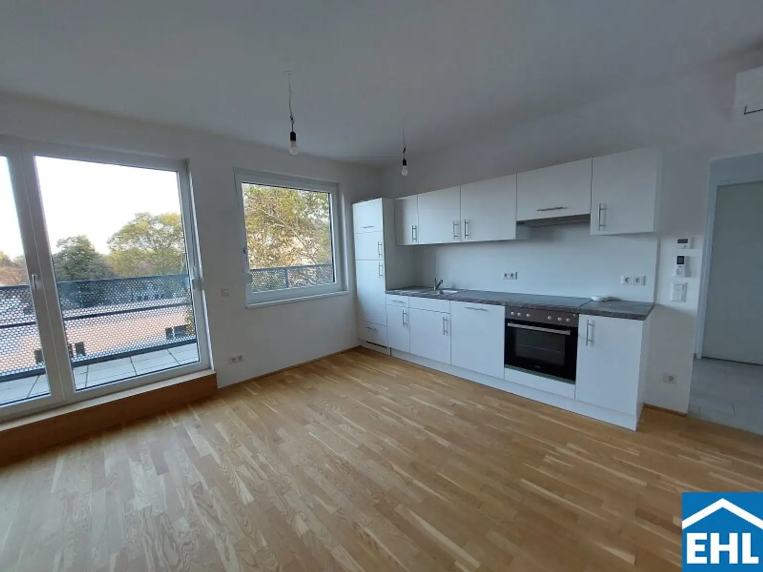 2-Zimmer Dachgeschoßwohnung mit großem Balkon! Nahe der Donauinsel