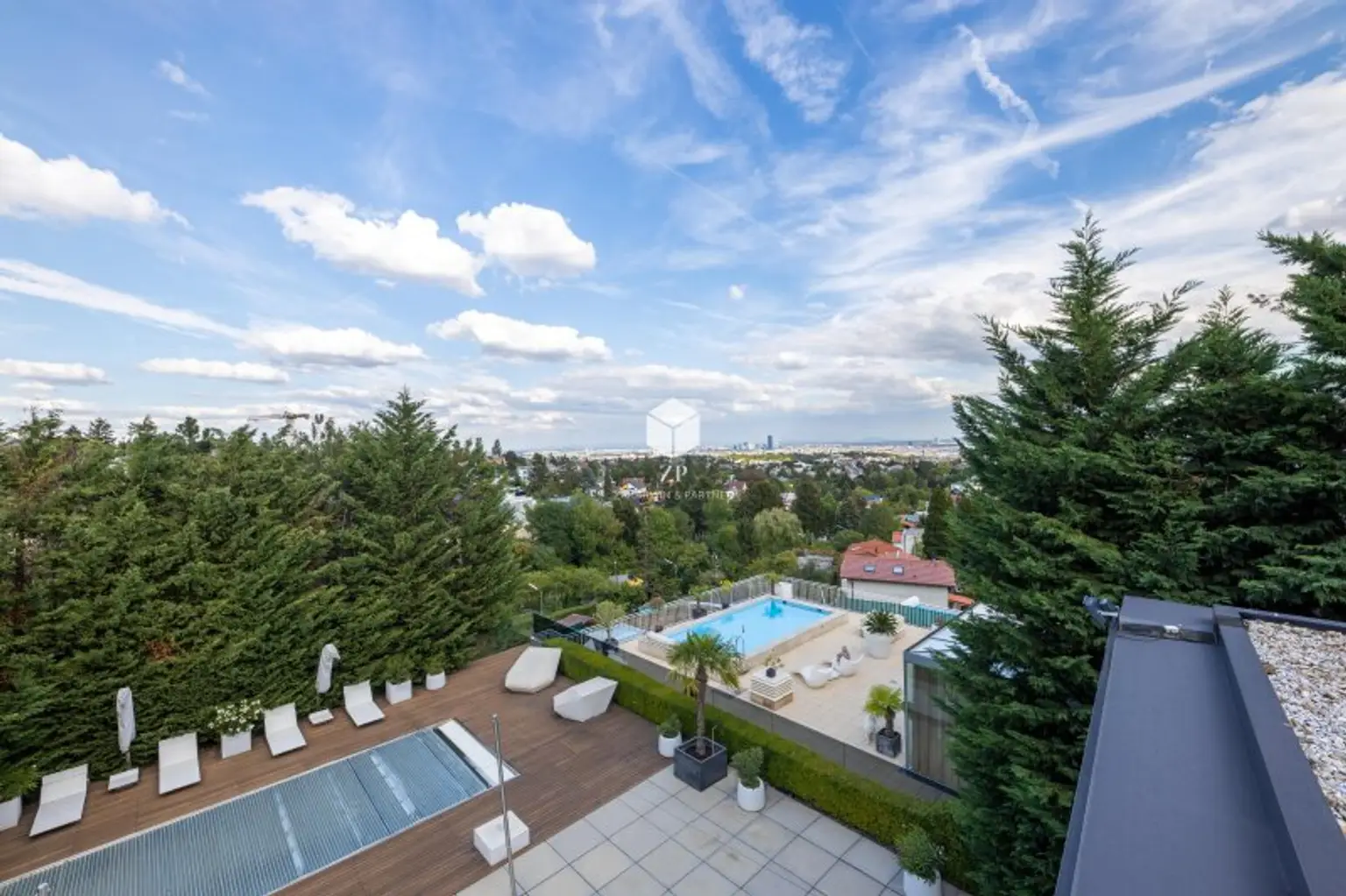 Luxuslage Schafberg: Einmalige Luxus-Maisonette mit Dachterrasse! Weitblick zum Verlieben!