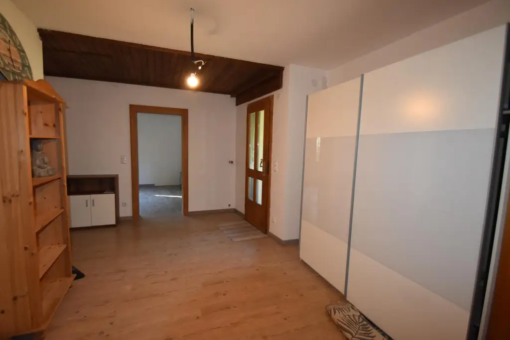 Einfamilienhaus mit großem Garten