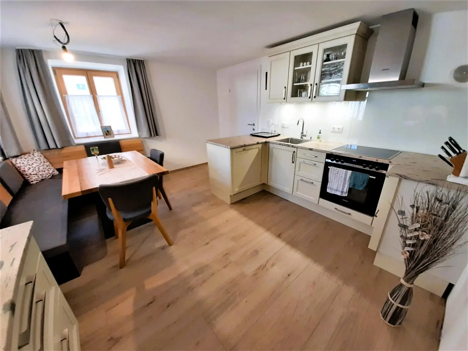 elegante Breitschopf-Küche