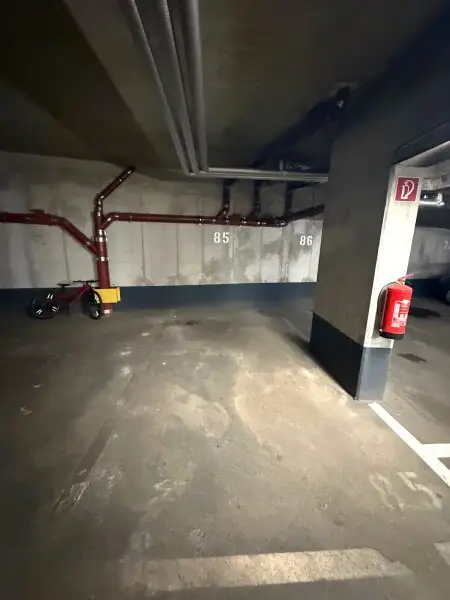 Erfüllen Sie sich ihren DG-Traum - 1 Gartenterrasse mit ca. 100 m² + 5 zusätzliche Terrassen mit gesamt ca. 50 m² + 1 Garagenplatz im Eigentum