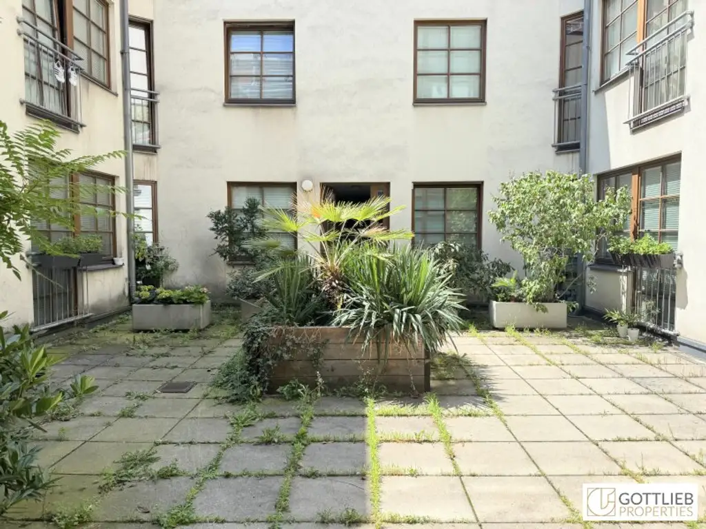 Bestlage beim Hamerlingplatz! Lichtdurchflutete 3-Zimmer-Altbau-Wohnung in saniertem Vorstadthaus inklusive zwei Garagenplätze