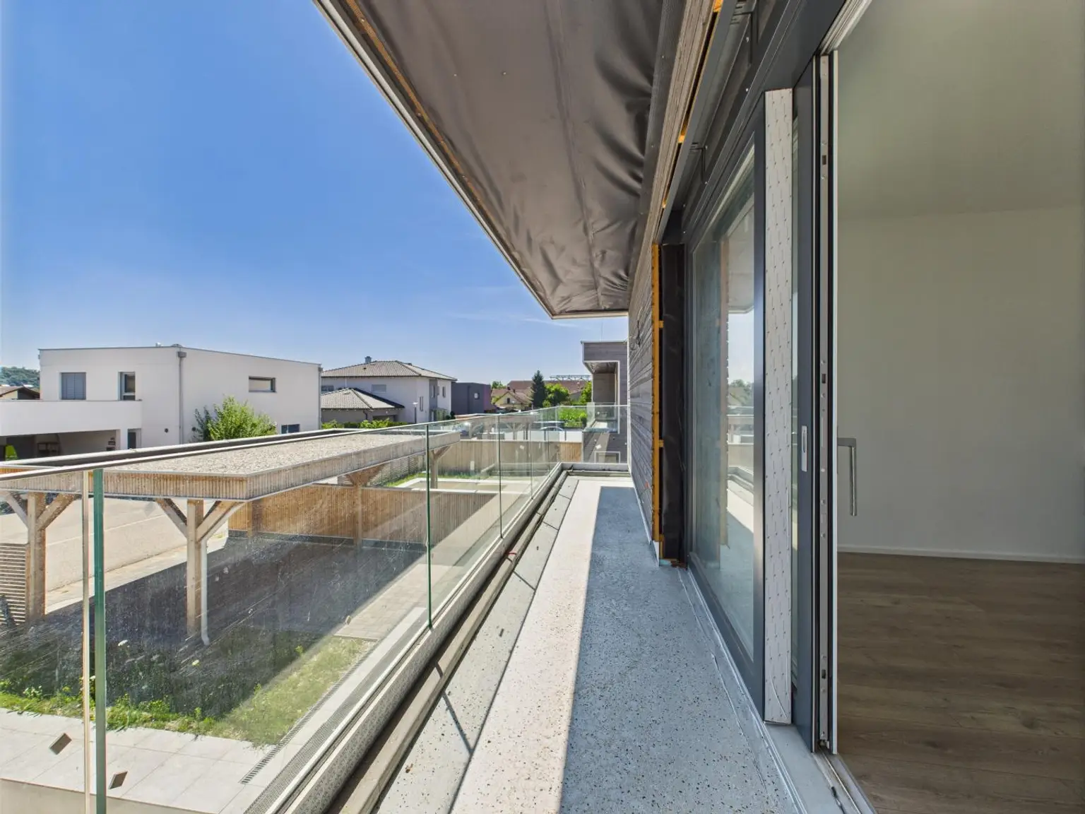 Luxus trifft Technik: Erstbezug mit hochwertiger Ausstattung, Smart Home & Salzwasserpool in Wels-West