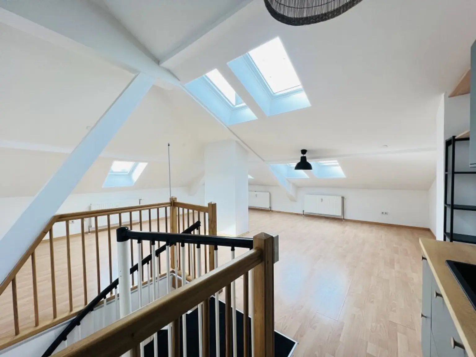 Zentral gelegenes Anlageobjekt in Loosdorf – 8 Wohnungen & 11 Stellplätze