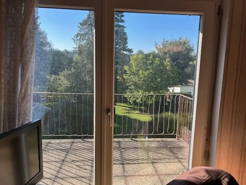 +++ TOP PREIS P.B. - KORNEUBURG, GROSSES 7 ZIMMER EIN -ZWEIFAMILIENHAUS, BENÖTIGT LIEBEVOLLE MODERNISIERUNG, toller Wintergarten und Terrasse Altbaumbestand GARTEN +++