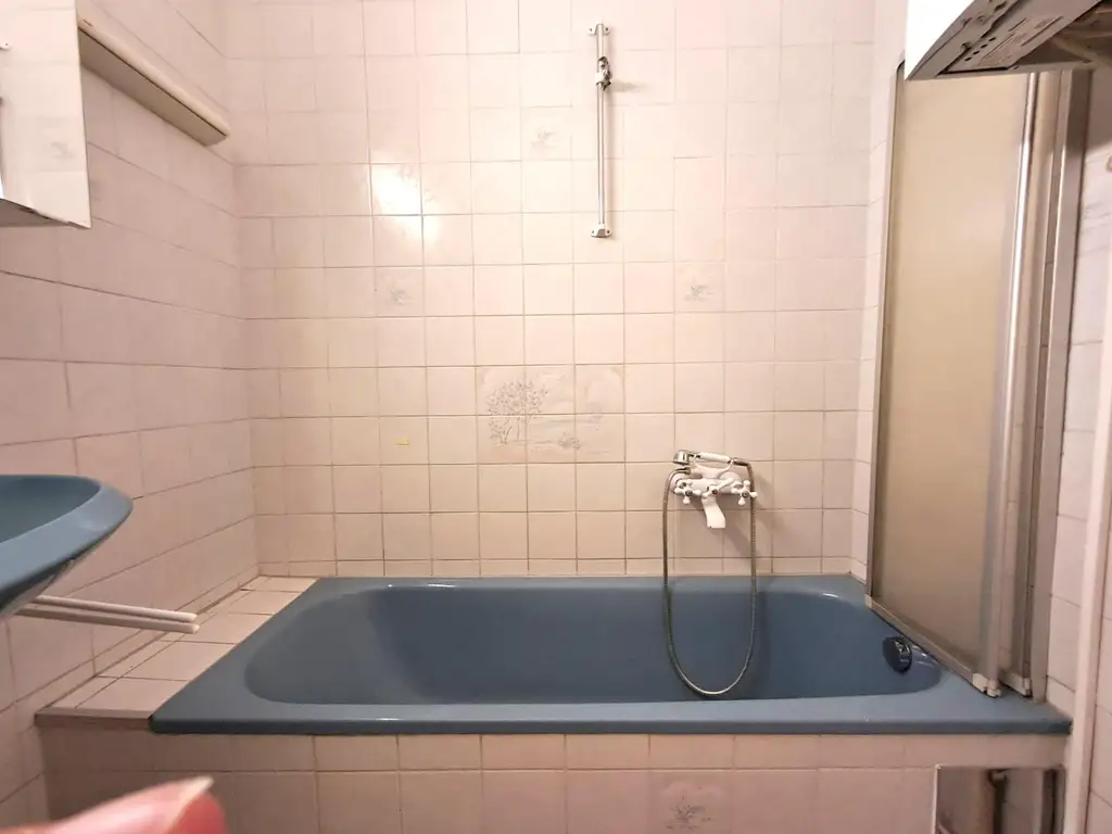 Altbau-Charme mit Potenzial – 4 Zimmer in Wien-Penzing