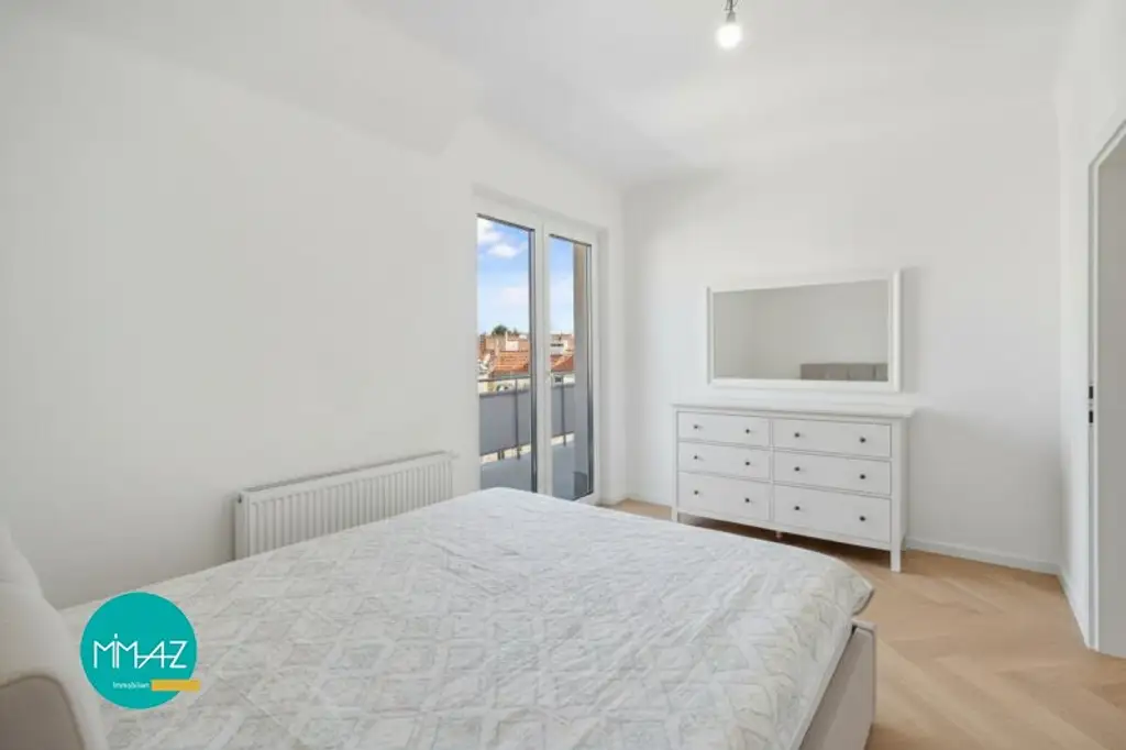 Modernes Dachgeschoss-Juwel! Exklusiv & Ruhig: 3 Zimmer mit Innenhof-Dachterrasse! DÖBLING DELUXE!
