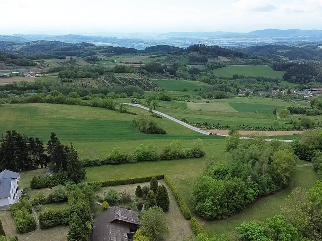 Einzigartiges Anwesen am Fuße des Jauerling - die Wachau, Melk und Alpen in Sichtweite!