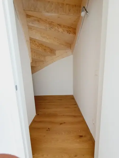 ERSTBEZUG - Sonnige Dachmaisonette mit 45m² Terrasse beim Hoffmann Platz