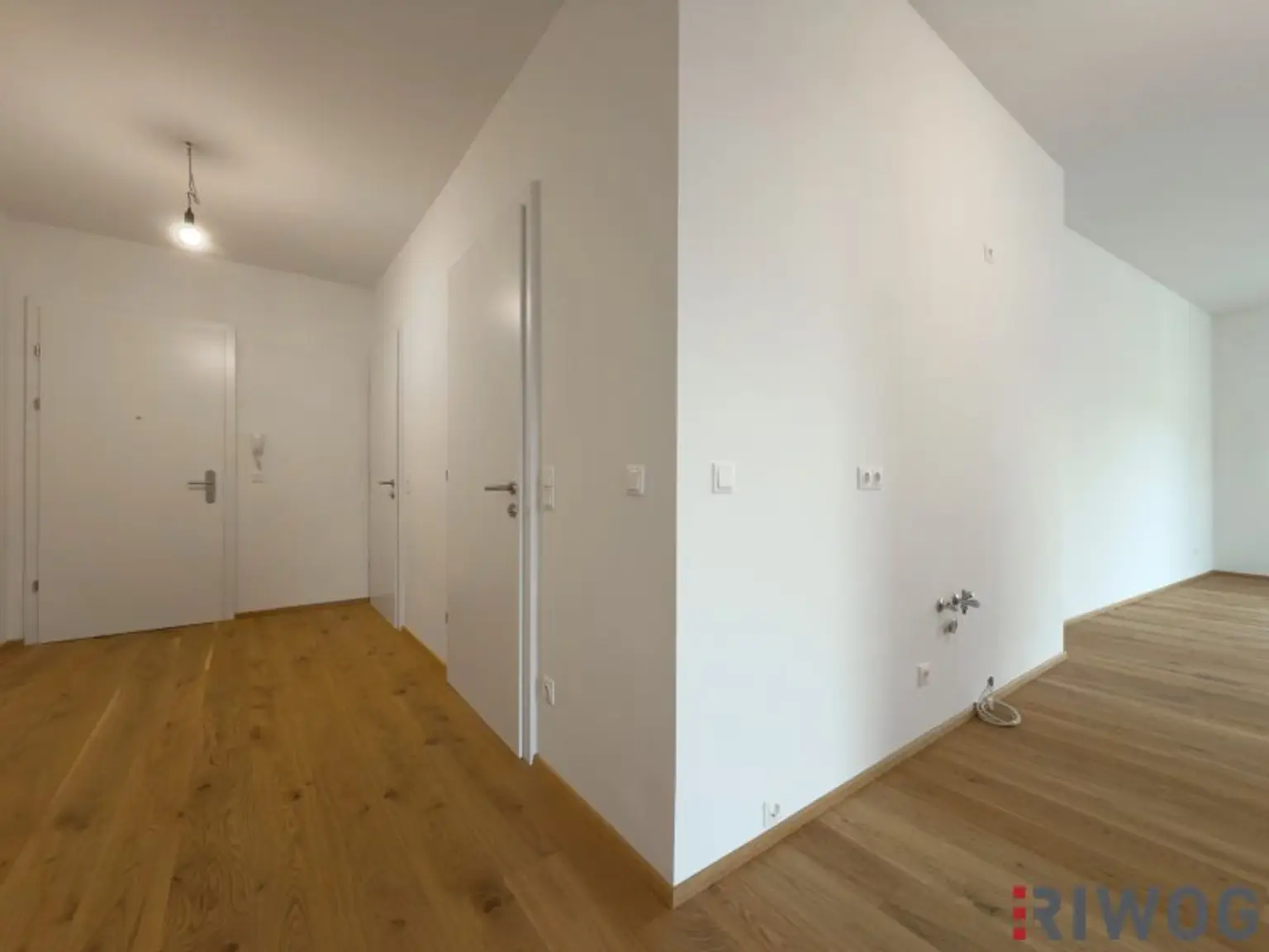 HERBSTAKTION - NEUE PREISE | 2-Zimmer Altbauwohnung mit geräumiger Wohnküche | Fernwärme