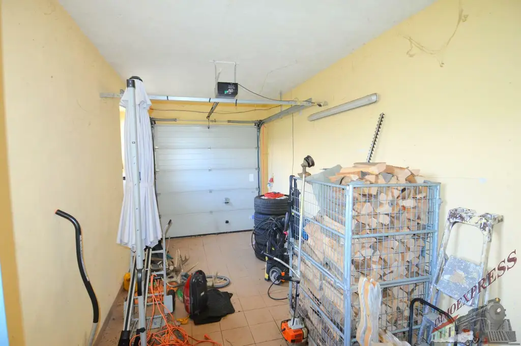 Repräsentatives Einfamilienhaus im italienischen Stil auf ca. 2.711 m²