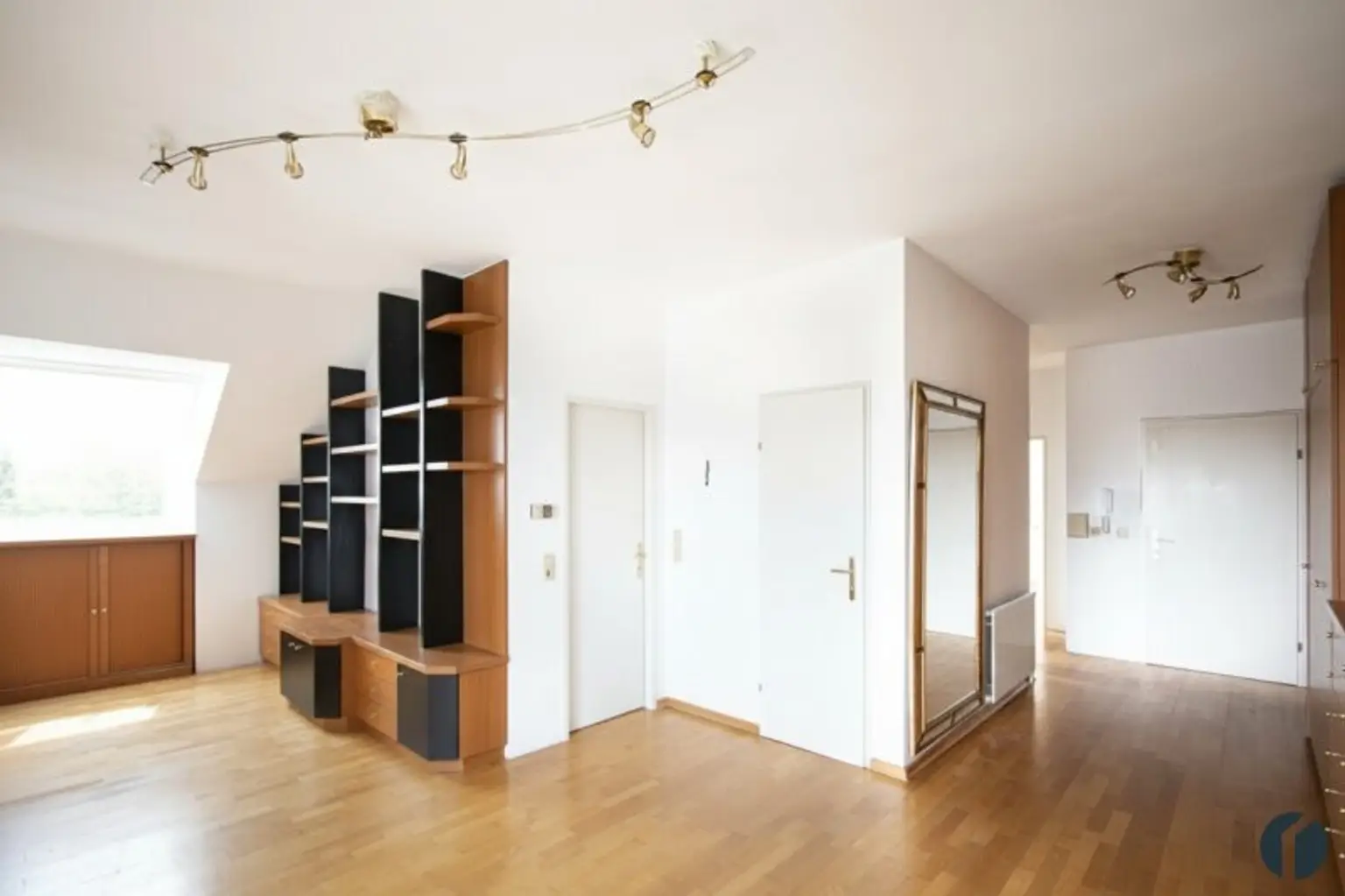 Wohnzimmer mit vorhandenen Möbeln
