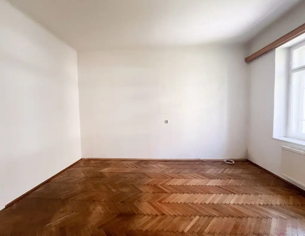 Attraktive 3-Zimmer-Wohnung mit Balkon in der schönsten Straße von Graz!