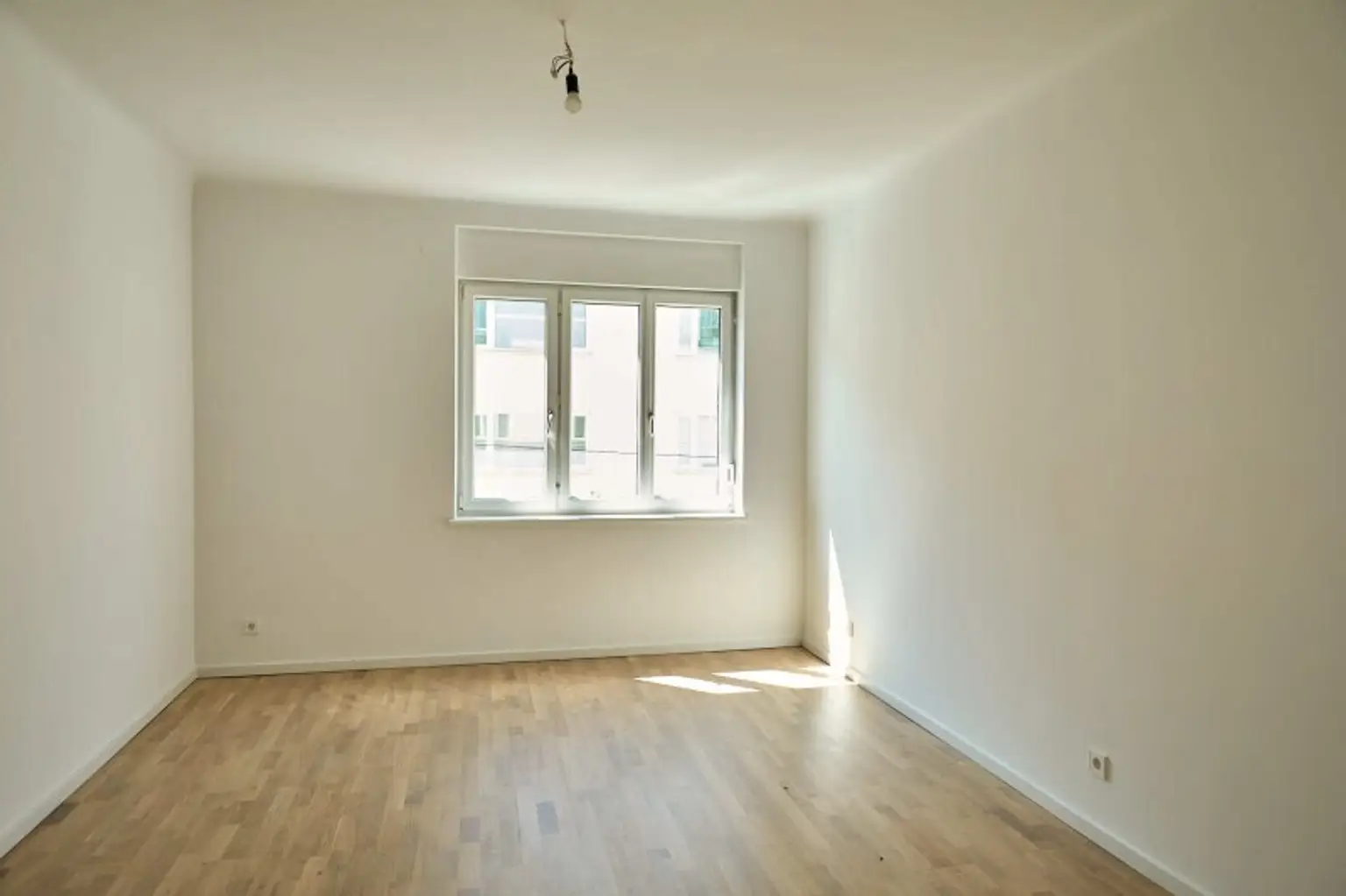 ERSTBEZUG in Währing: 3-Zimmer-Gartenwohnung mit 103 m² Eigengarten & Balkon