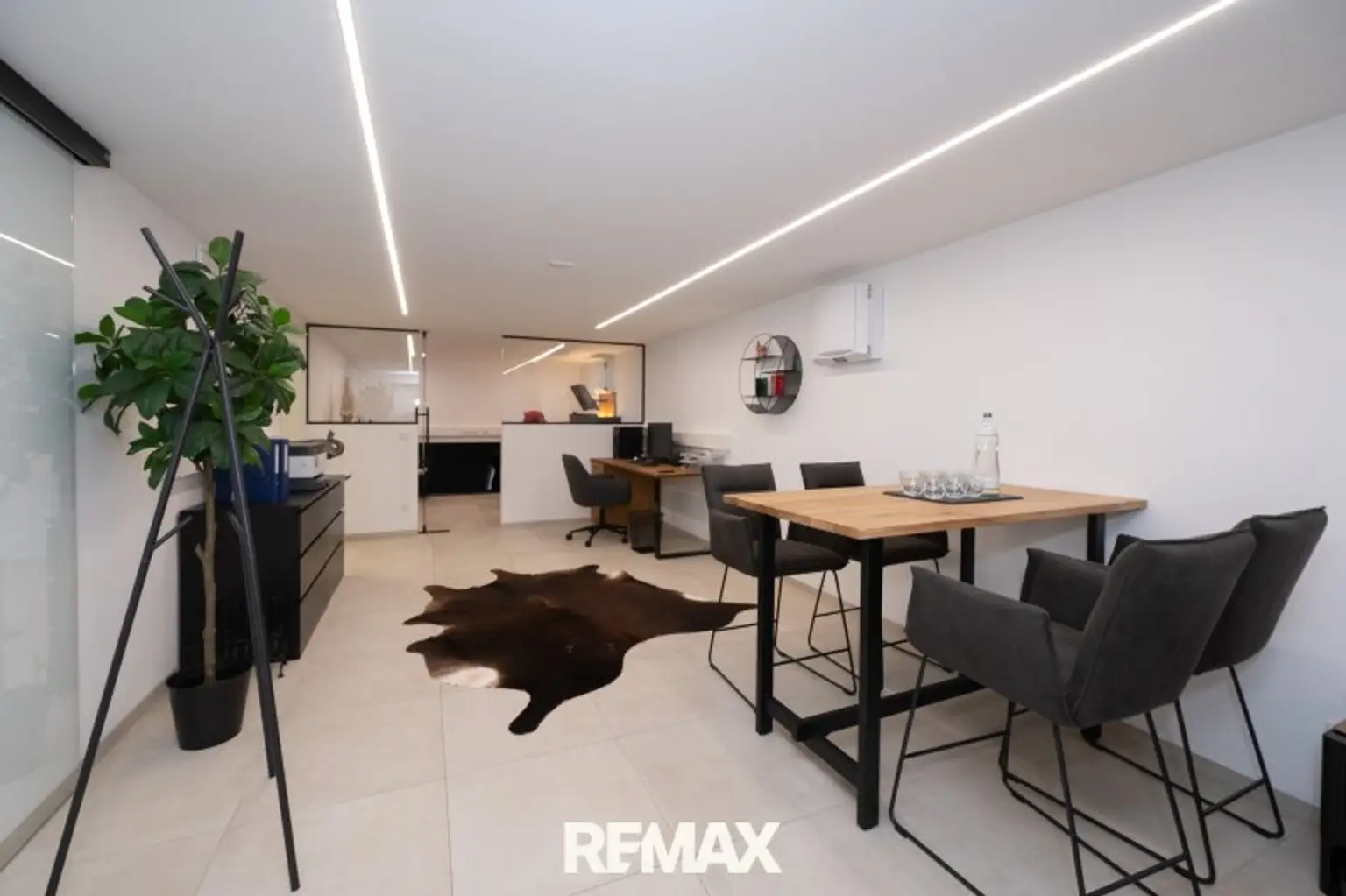 Arbeitszimmer/Hobbyraum/zusätzlicher Wohn- und Schlafbereich (KG)