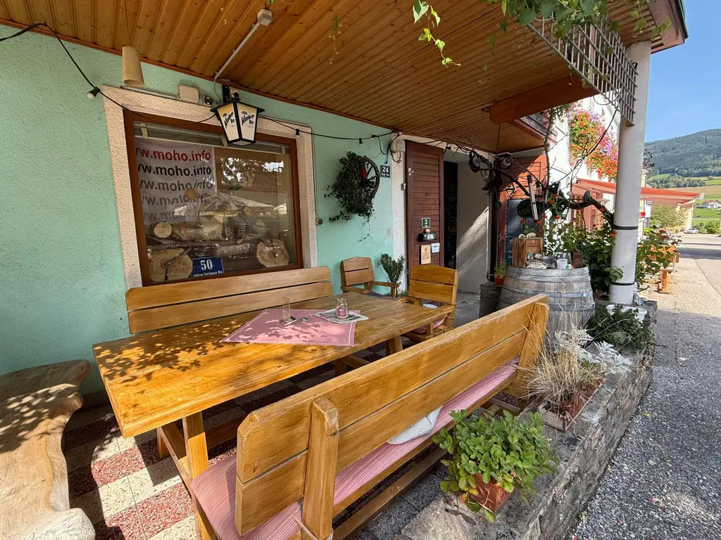 Überregional bekanntes Motorradhotel im südlichen Waldviertel sucht neue Eigentümer!