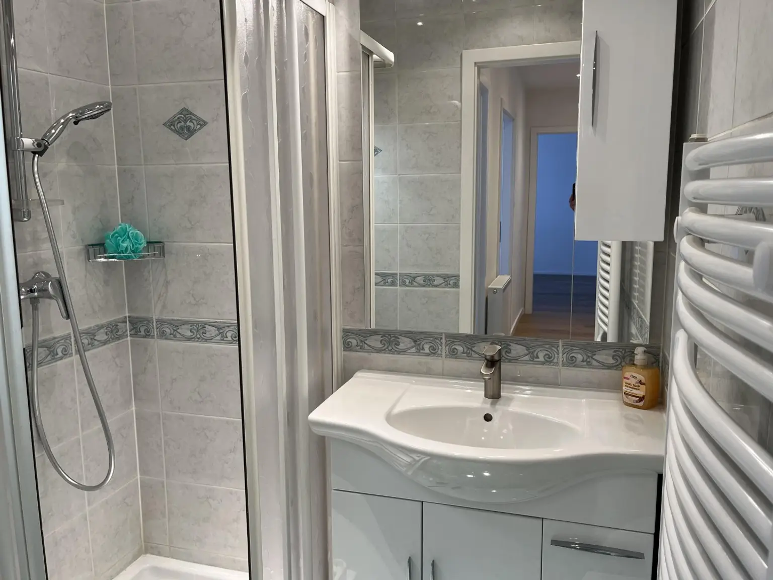 Traumhaft renovierte 2-Zimmer-Wohnung in TOP-Lage
