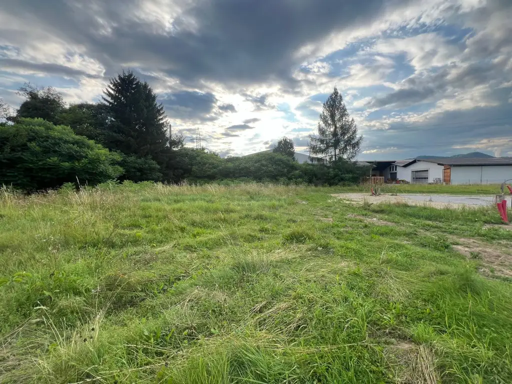 Ebenes Baugrundstück -Baubewilligung für 5 Wohneinheiten in Gratwein-Straßengel