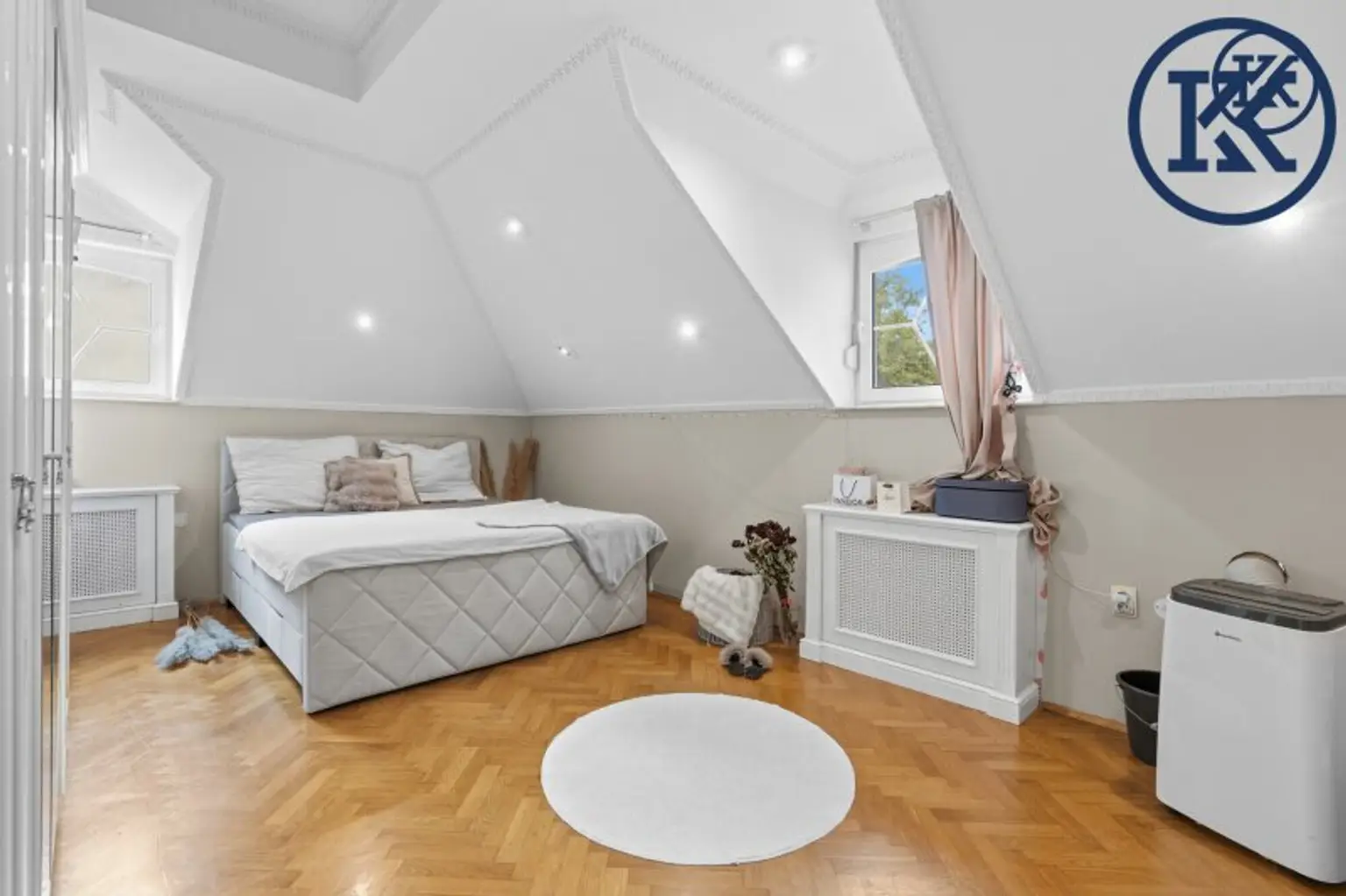 Schlafzimmer 4