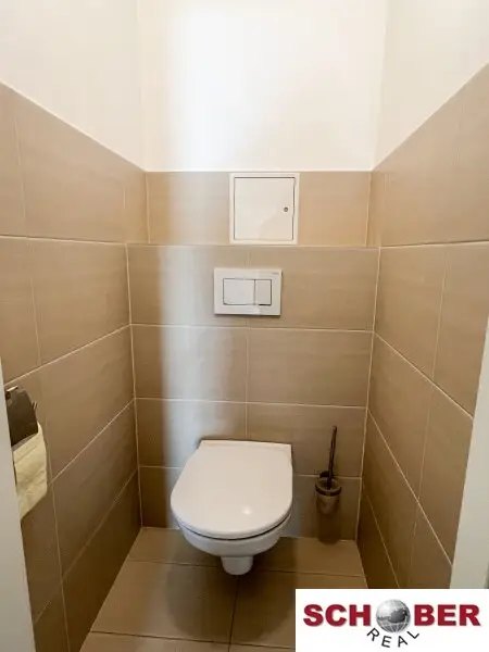 *U4-Friedensbrücke*  2 getrennt begehbare Zimmer