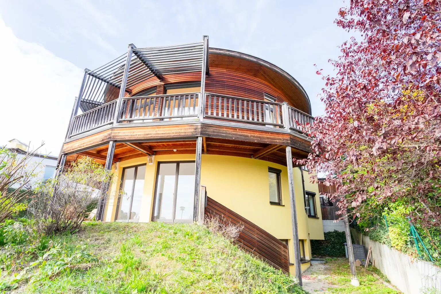 Architektenhaus mit sensationellem Ausblick in Kremser Bestlage