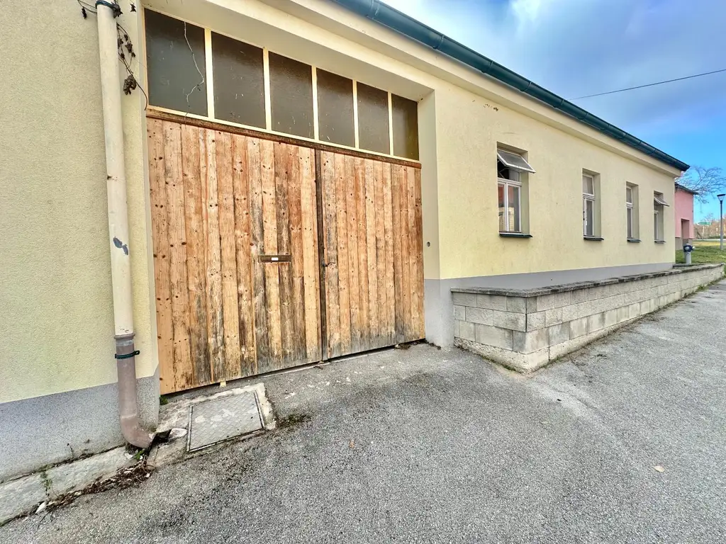 Sanierungsbedürftiges Landhaus!