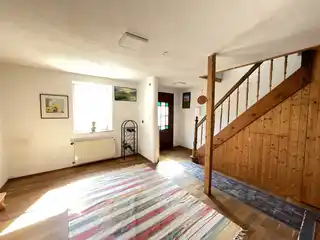 Wohndiele mit Blick zum Hauseingang