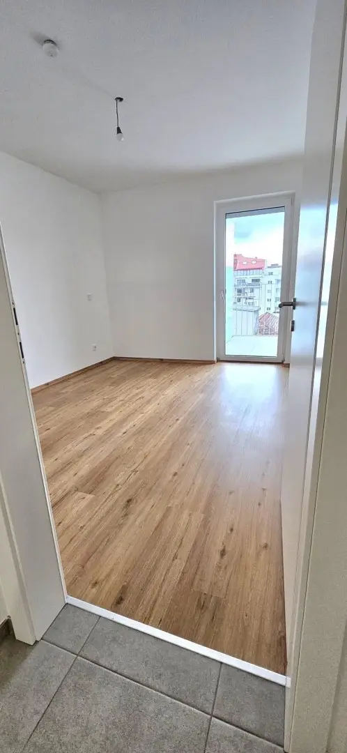 Singel oder Pärchenwohnung Stadtzentrum mit  80 m2 Garten, 11 m2 Terasse TG Platz-ERSTBEZUG