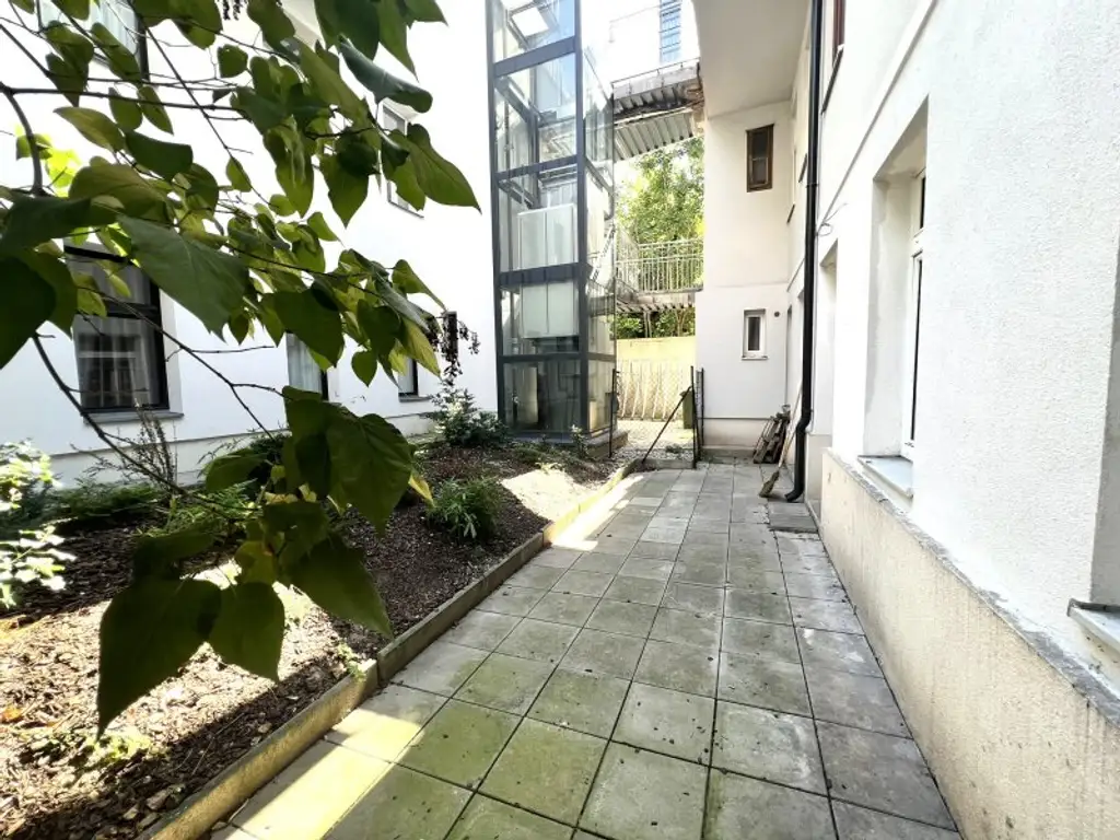 Großzügige 3-Zimmer-Praxis oder Büro mit Gartenterrasse in Wien 12 - Hetzendorf inkl. Gartenterrasse - barrierefrei(!)