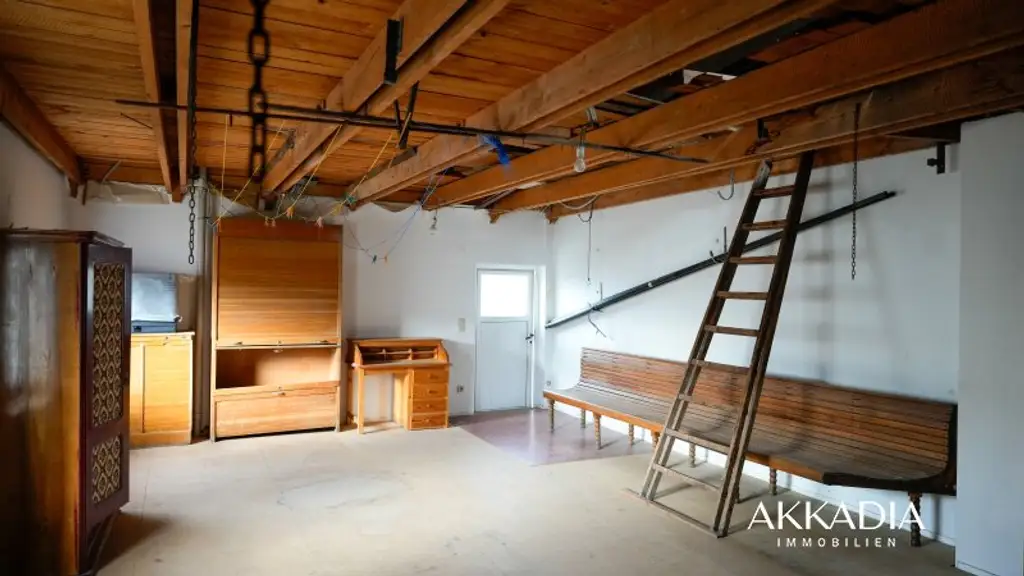 Einfamilienhaus mit viel Potenzial in ruhiger Lage von Pfaffstätten