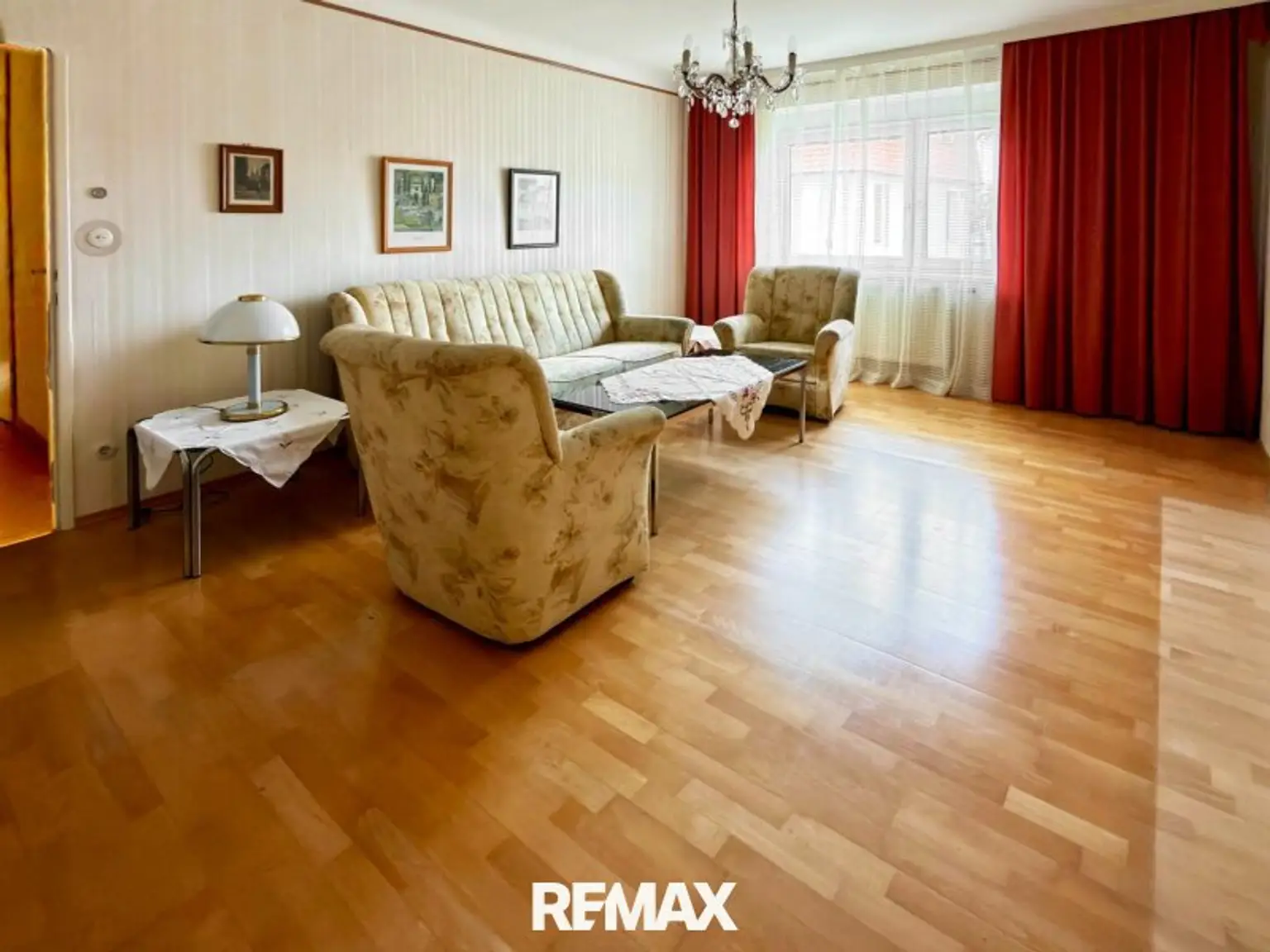 02 Zimmer 1