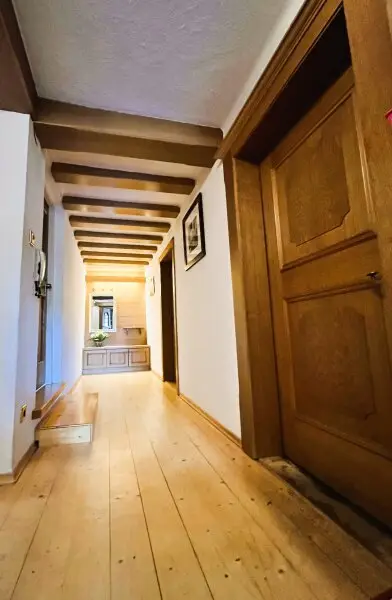 TOP Gelegenheit: Wohnhaus mit touristischer Widmung und über 380m² Wohnfläche fußläufig zum Skigebiet ab sofort kaufen!