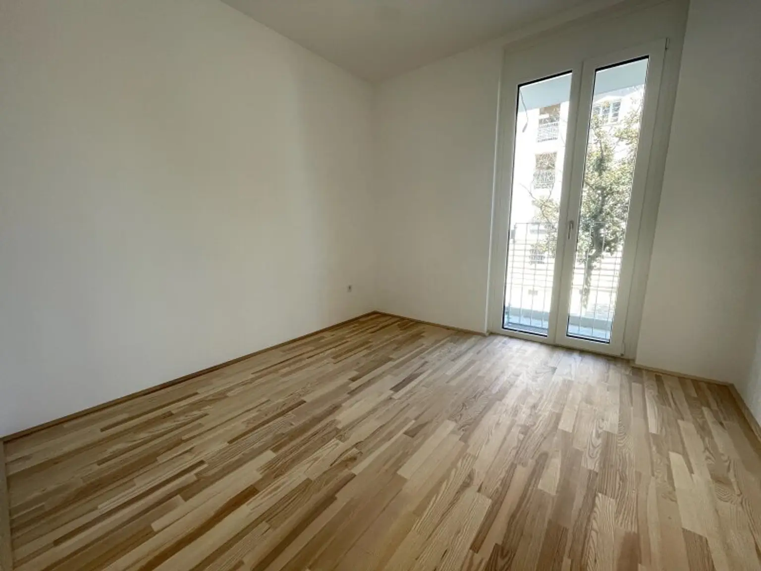 Tolle 3-Zimmer Wohnung mit zentraler Begehbarkeit in begehrter Lage - THEOS Willkommen im Park