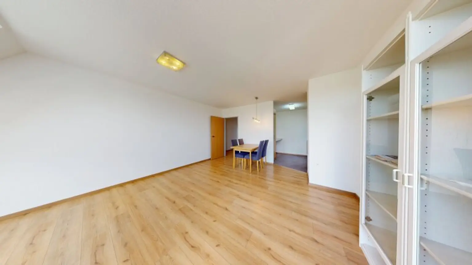 Terrasse mit Fernblick | zentral begehbar | Garage | Top-Anbindung