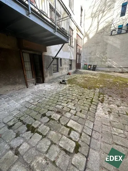 Freundliches Lager im 15. Wiener Gemeindebezirk