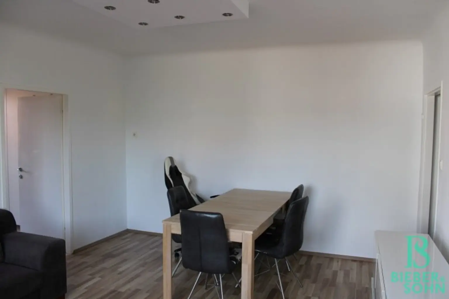 Wohnzimmer / Essbereich