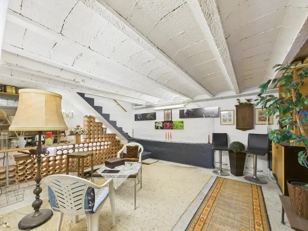 Einfamilienhaus mit Keller, Garten und Garage