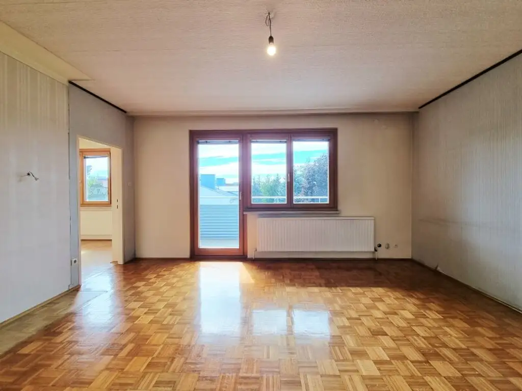 116 m², 4-Zimmerwohnung mit Loggia in Bestlage