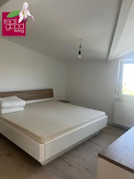 Teilmöbliertes Traumhaus in einer Kleingartensiedlung mit Pool, Garten und einem Wohnkeller