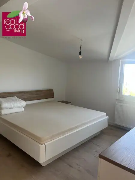 Teilmöbliertes Traumhaus in einer Kleingartensiedlung mit Pool, Garten und einem Wohnkeller