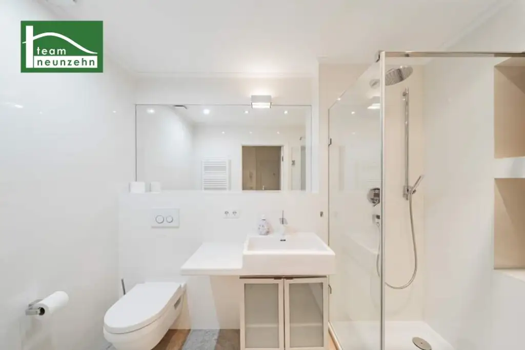 Klimatisierte Wohnung in Hofruhelage am Hohen Markt mit Stellplatzberechtigung! 2 Bäder und Balkon!