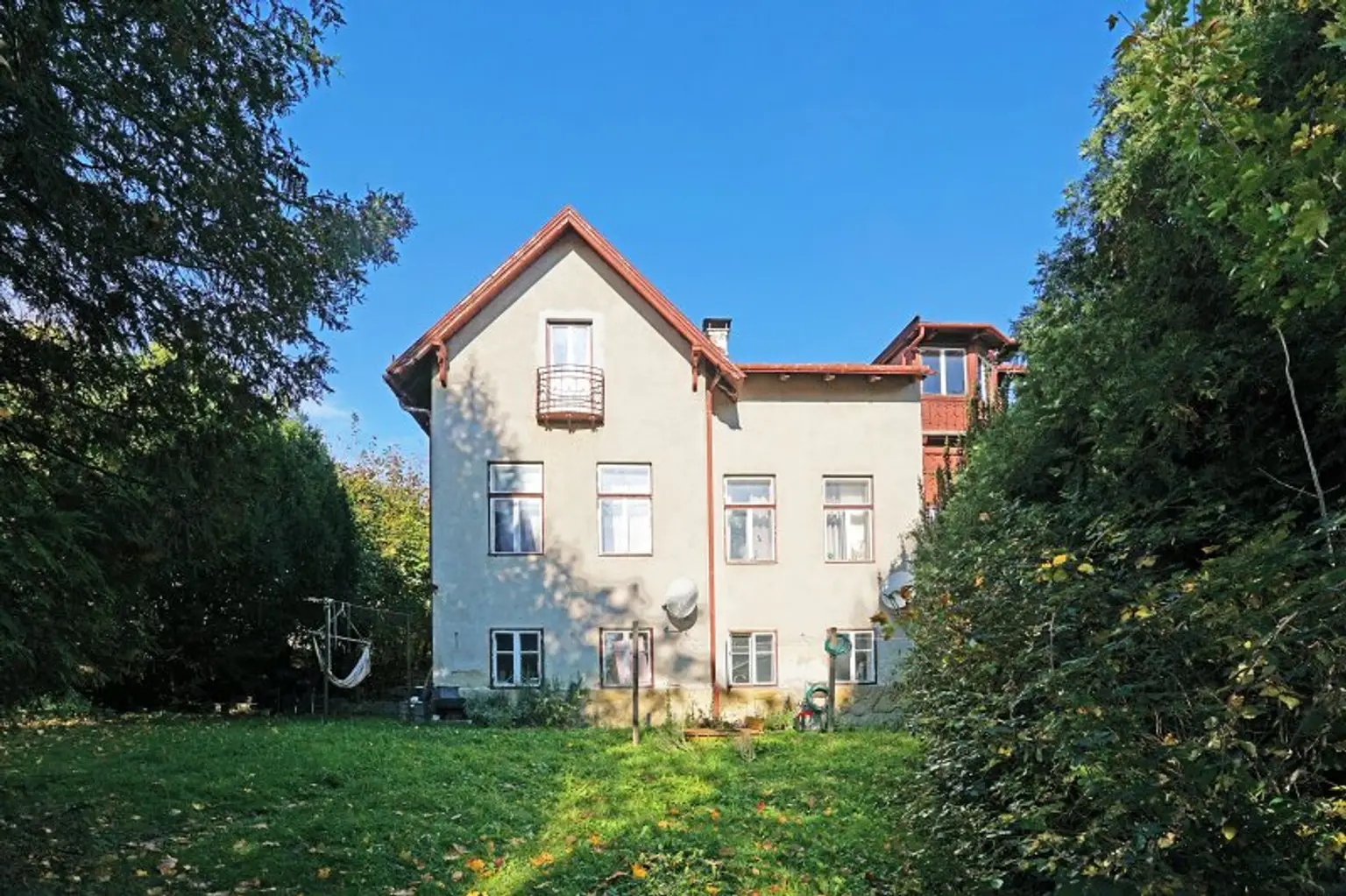 Einzigartige Wienerwaldvilla in Tullnerbach-Lawies - großzügiges Grundstück in absoluter Toplage