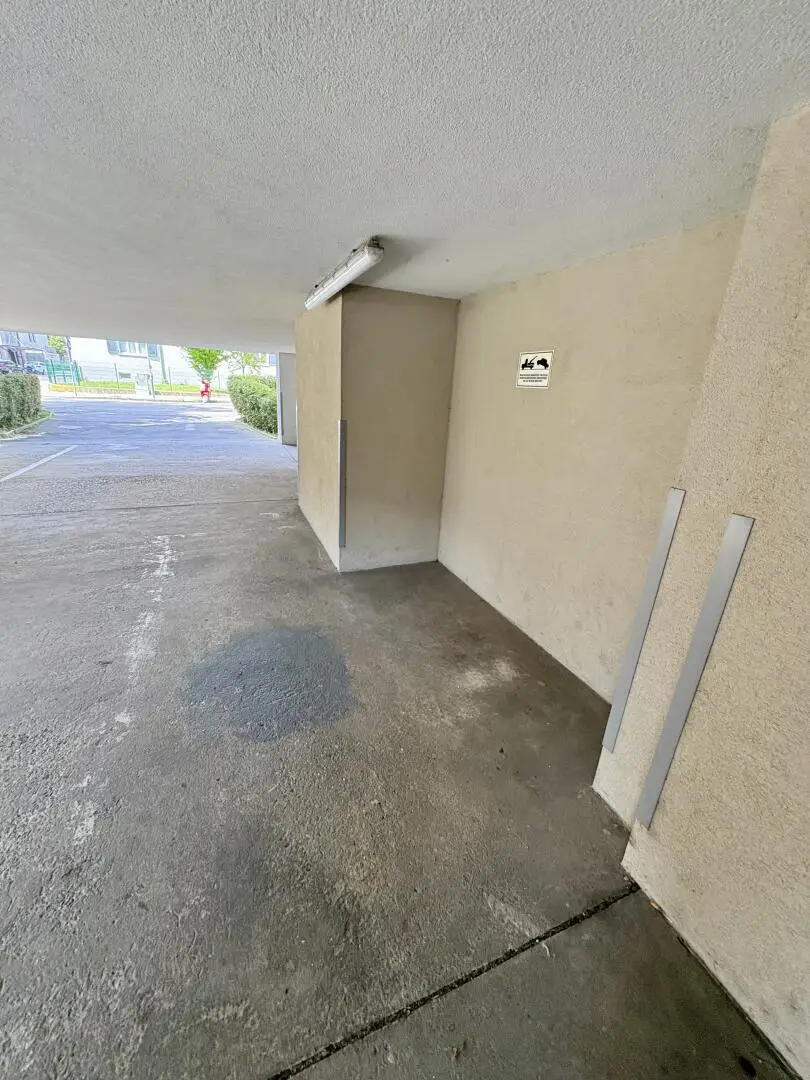 WG geeignet- großzügige 4 Zimmer-Mietwohnung mit verglaste Loggia in Geidorf.