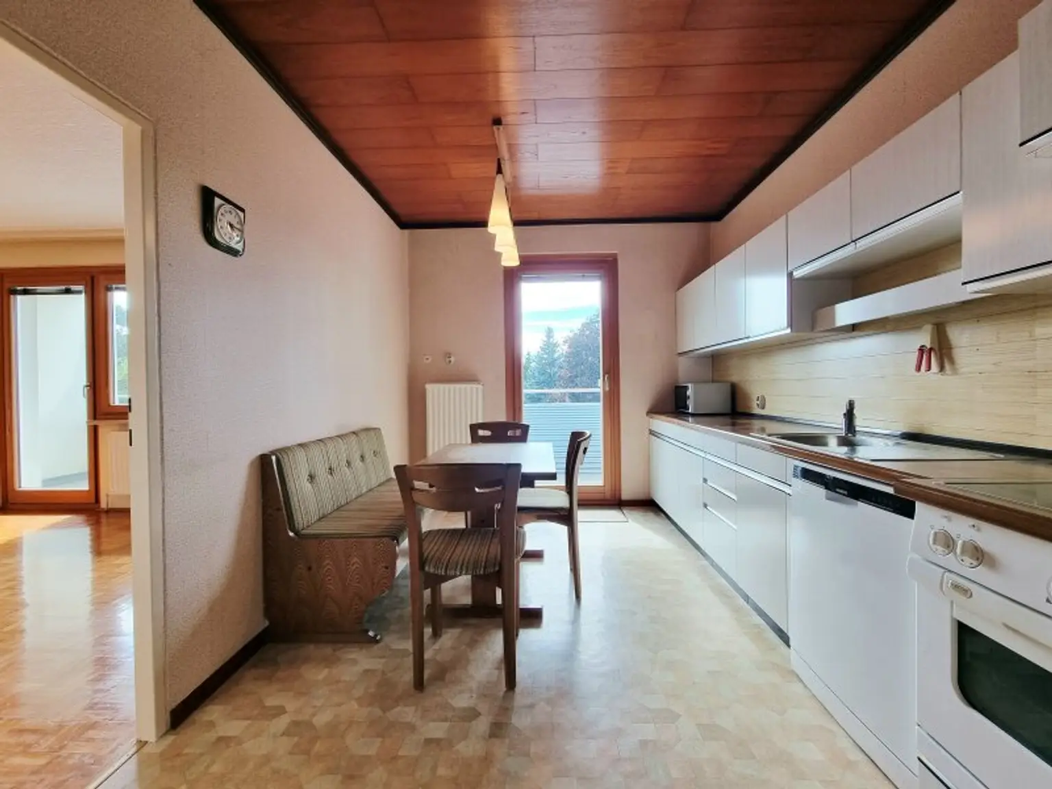116 m², 4-Zimmerwohnung mit Loggia in Bestlage