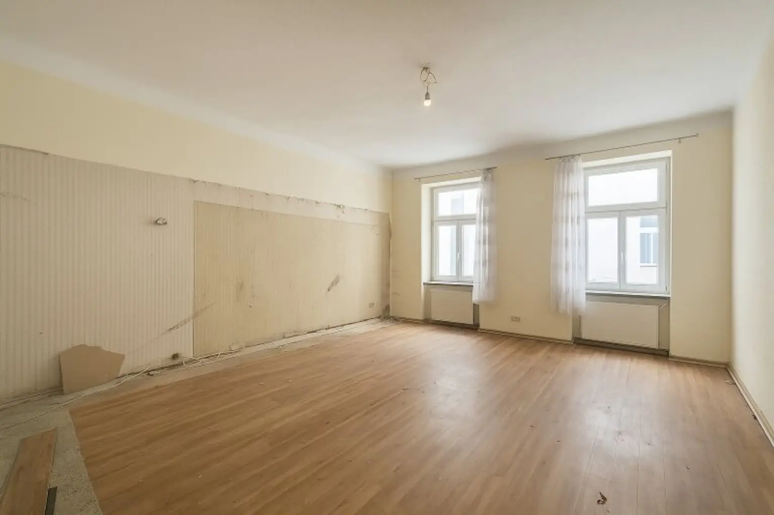 ++NEU++ sanierungsbedürftige 2-Zimmer Wohnung nähe Augarten - viel Potenzial