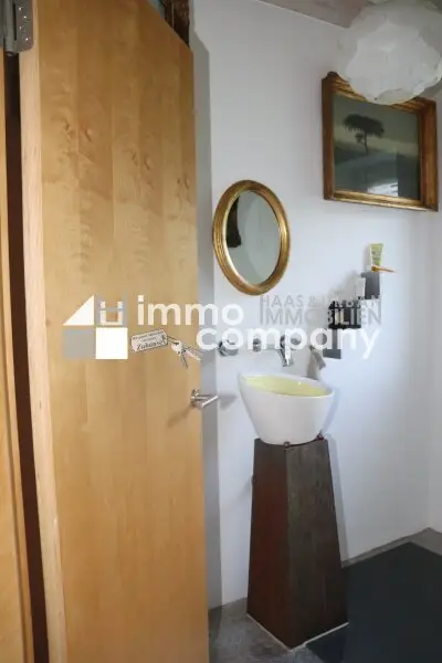 Fuchs und Hase - wunderschönes Einfamilienhaus in märchenhafter Lage !