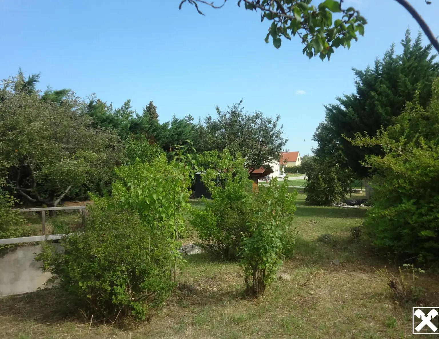 Eckgrundstück oberhalb der B50